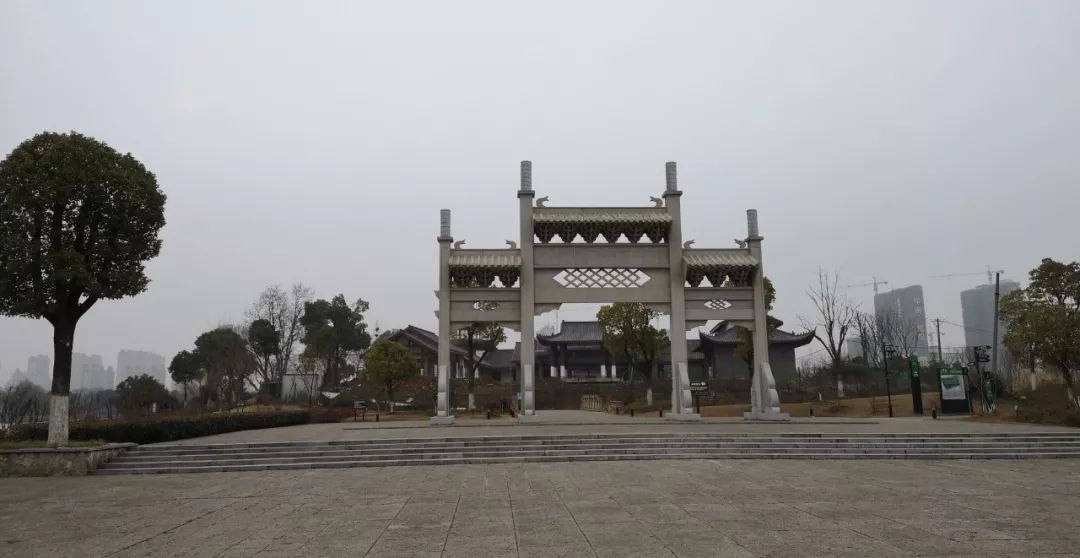 武汉卓尔主场在哪,武汉卓尔足球最新视频