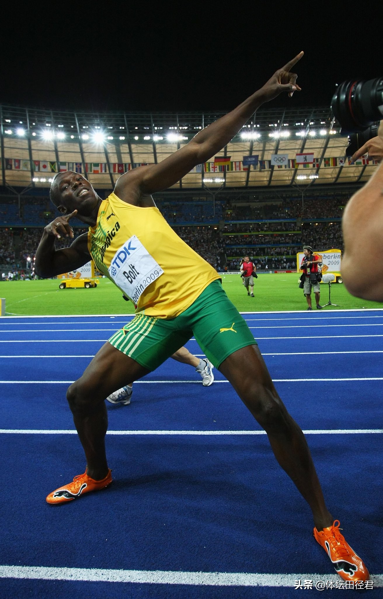 无愧世界第一人!博尔特退役3年腹肌依旧明显东京奥运或迎接班人