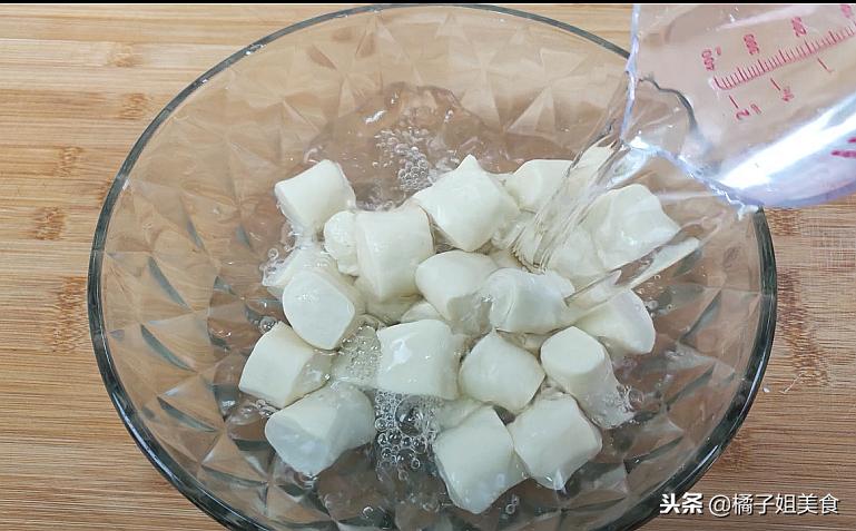 手工面条纯手工制作方法,手工面条做法不用擀面杖不用醒面