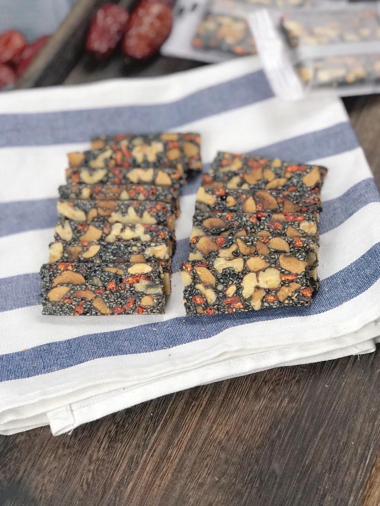 阿胶糕补气血纯手工怎么做,阿胶糕补血补气的方法