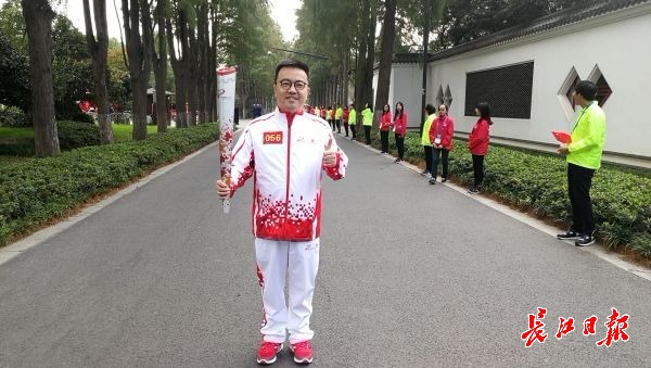 军运会火炬传递武警,军运会火炬传递走进联勤保障部队