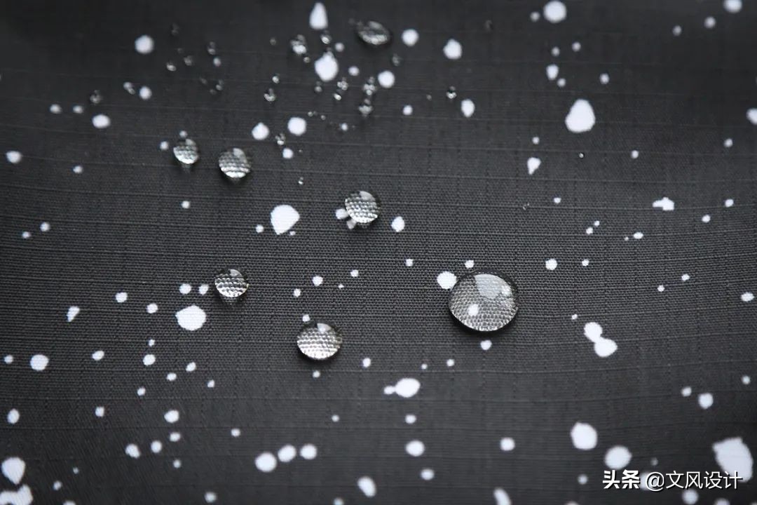 小米极简都市背包一代和二代,小米休闲小背包