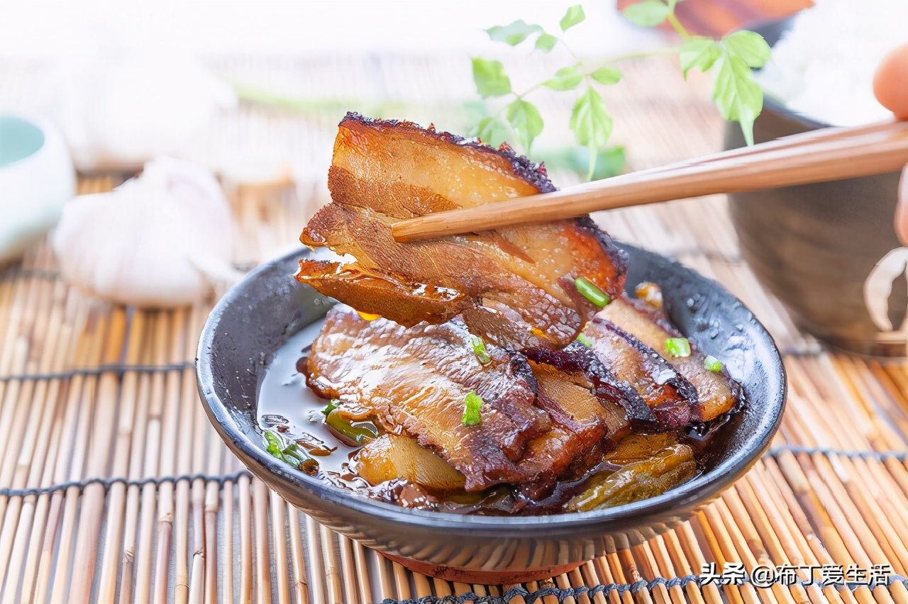 炸扣肉起泡正确炸法客家人,花生油要沉淀多久炸扣肉不会起泡