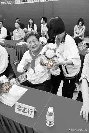 被球迷们称为球王的是哪位球星,能被称为球王的人