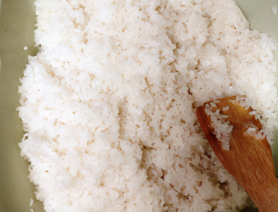 自制米酒应该蒸多长时间,自制甜米酒泡多长时间最合适