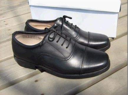 迷彩服军品真假鉴别,如何辨别军用品的真假