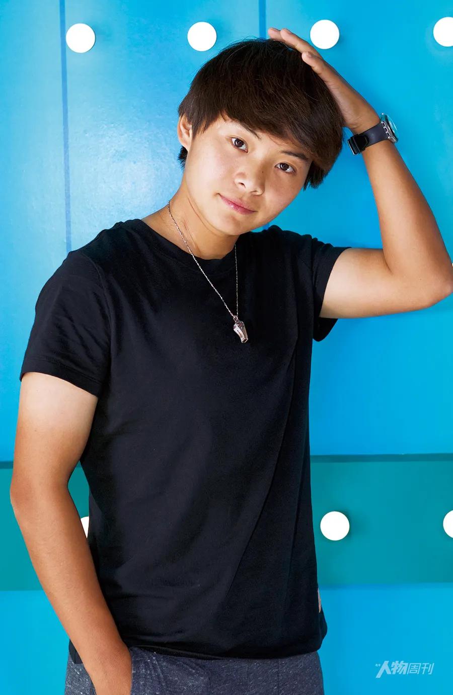 采访女足王霜视频完整版,中国女足铿锵玫瑰王霜