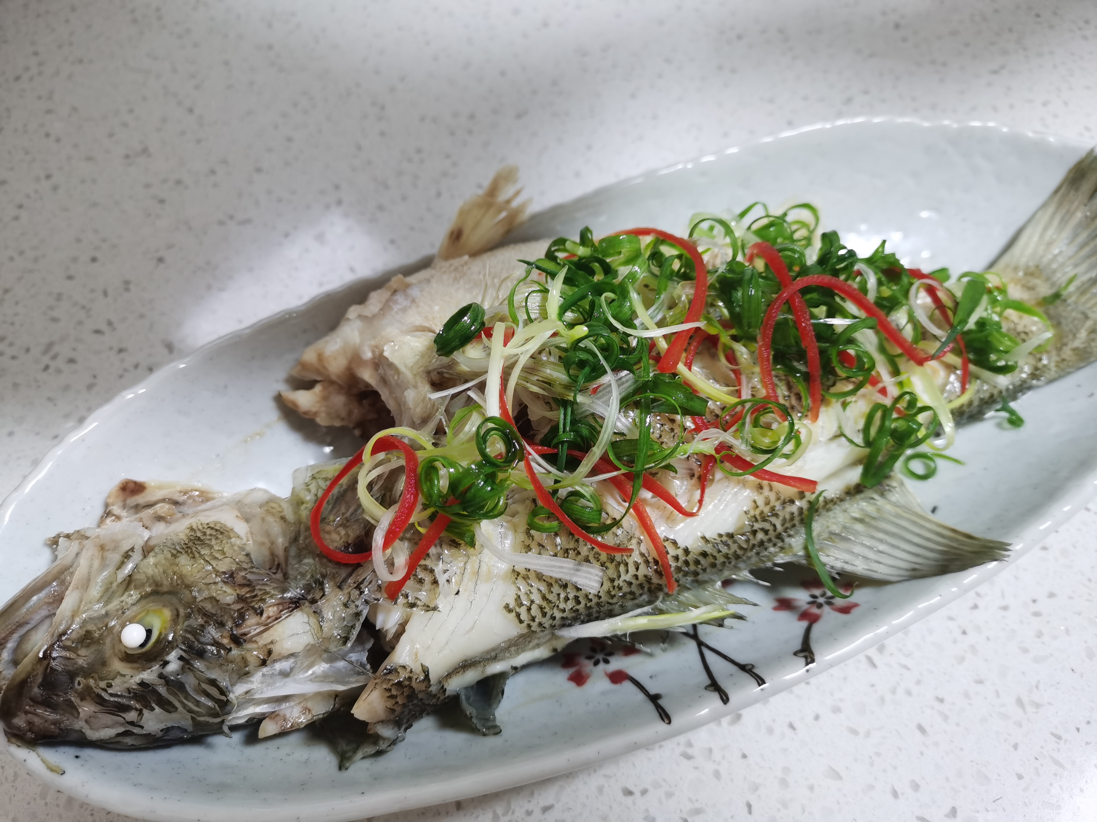 清蒸鱼好吃又不腥的秘诀,清蒸鱼鲜嫩又不腥的秘籍