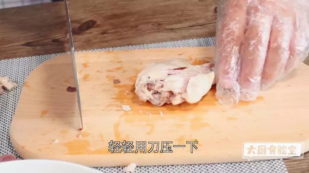 手把手教你做川味口水鸡麻辣鲜香,正宗口水鸡的做法大全集