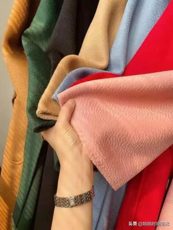 双面羊绒大衣为什么很薄,双面羊绒大衣为何有的软有的硬