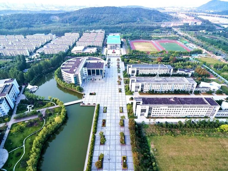 *京大南**专（高职）校园哪家大？