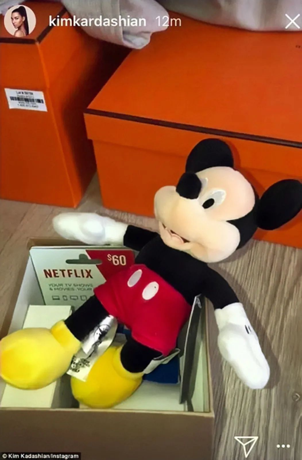 爱情虽然不值钱但是用钱买不来,爱情可以没有但是钱不行