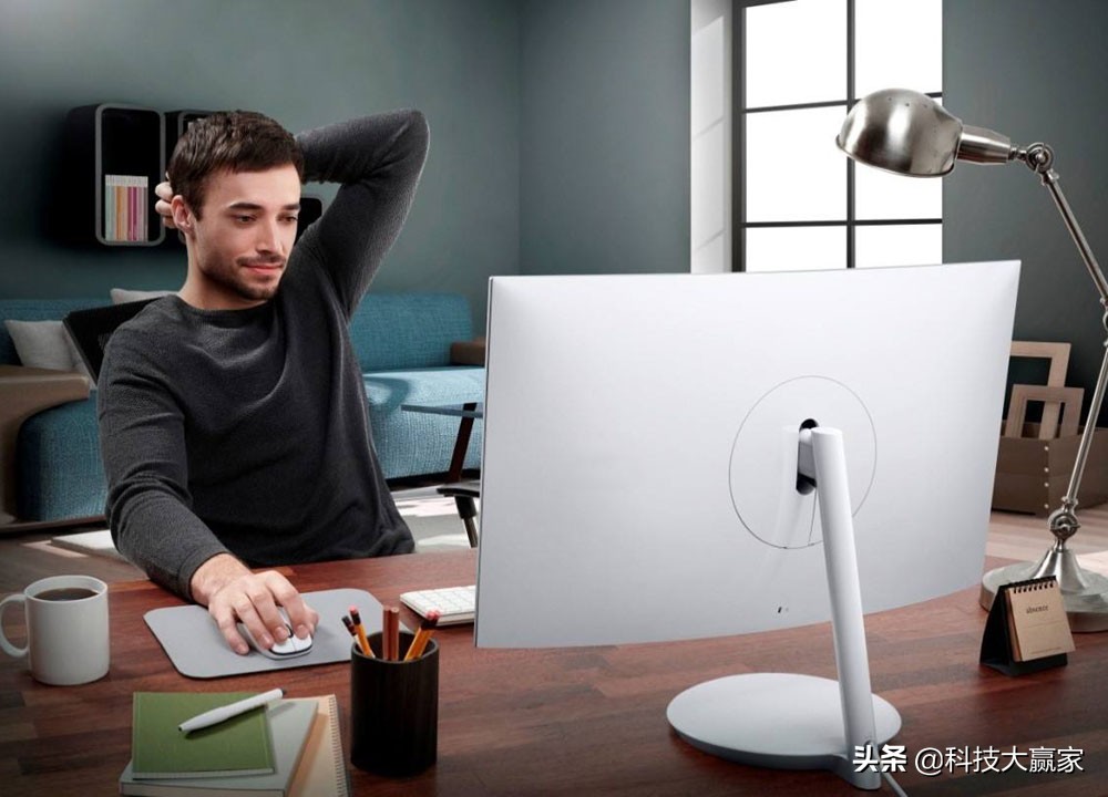 千万不要用便宜的曲面显示器,为什么都不建议买曲面屏显示器