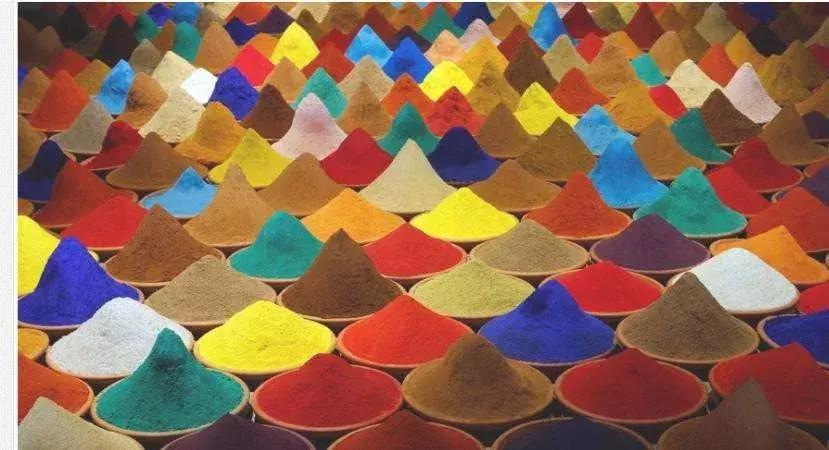 小打小闹？1.5亿举牌房地产，500亿身家的染料大王的地产梦