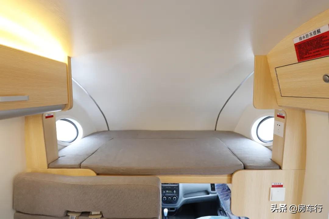 房车价格5-10万元低顶b型房车,房车大全20-30万的c型高档房车