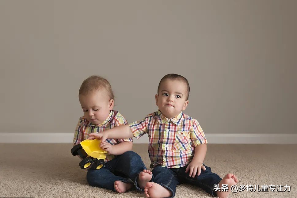 孩子占有欲太强怎么引导,小孩两岁特别有占有欲怎么引导