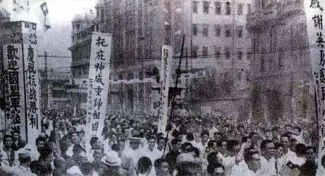 开国上将开饭店，客人吃饭霸王餐，给战友免单，酒楼硬生生被吃垮