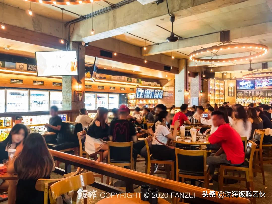 世界上最顶级的热狗炸鱼薯条,热狗炸鱼