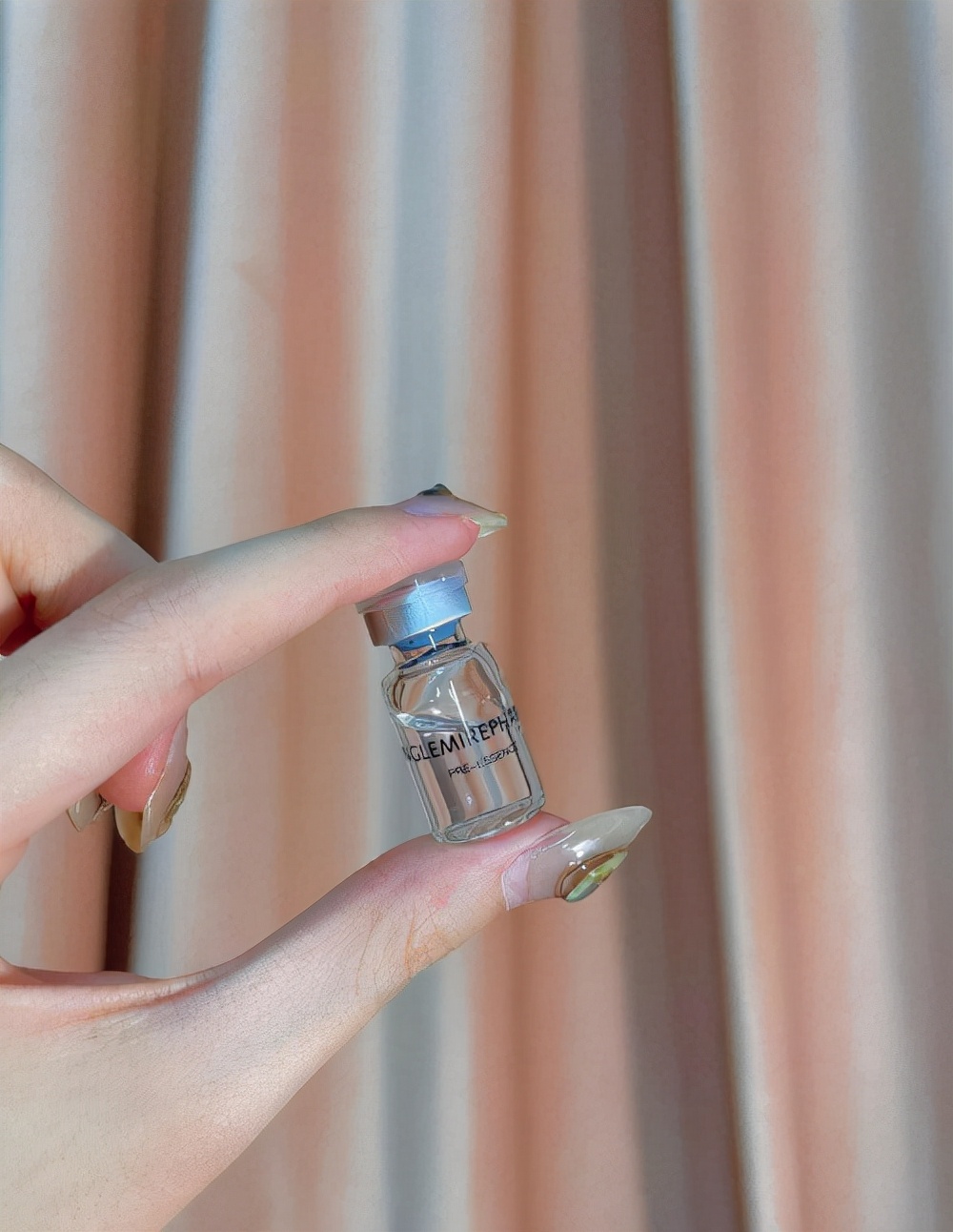 涨姿势，英树透明质酸保湿修护肌底液还能这样用？