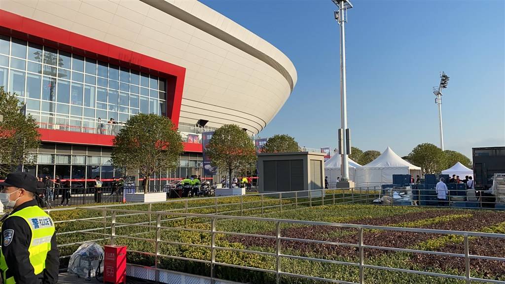 s10总决赛演播室,s10五星对决