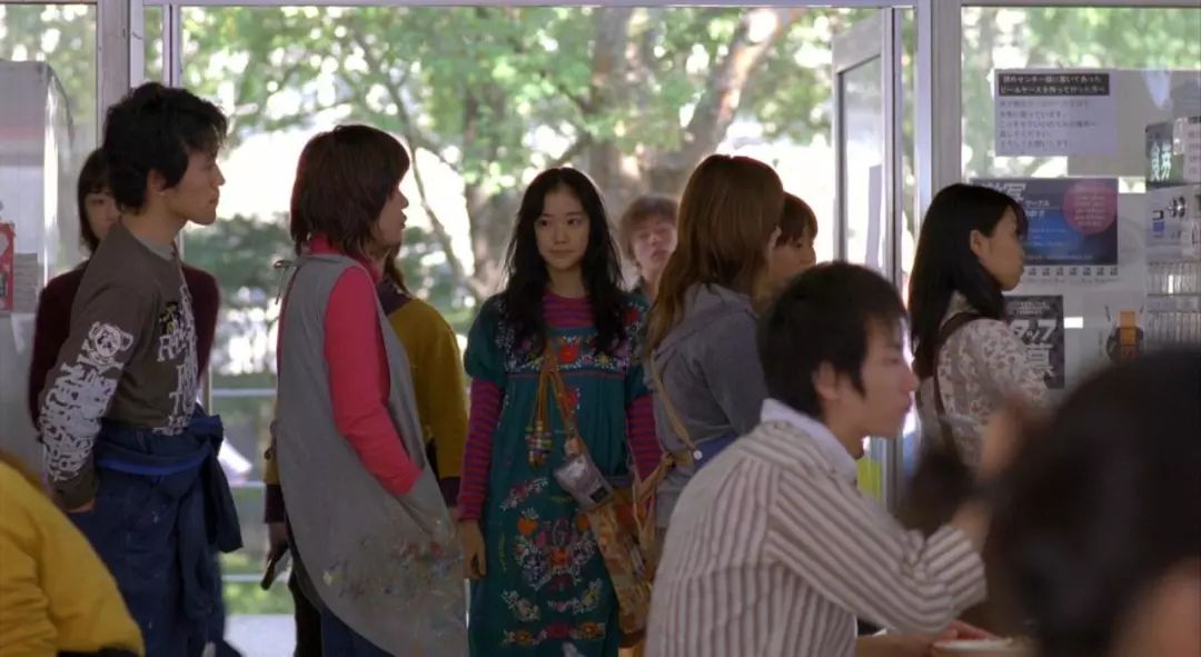 文艺少女小育的花布长裙表达了什么?——治愈系女神苍井优示范