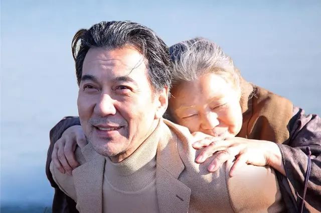 “我喜欢现在的人生。我不想再出生一次。”