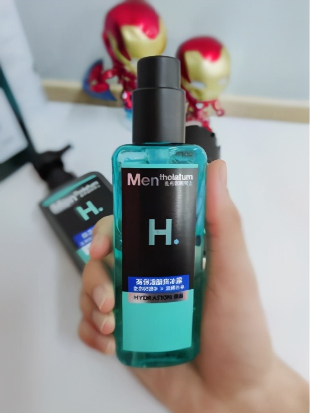 男生毛孔粗大用什么护肤品比较好,男生有什么好的护肤品推荐