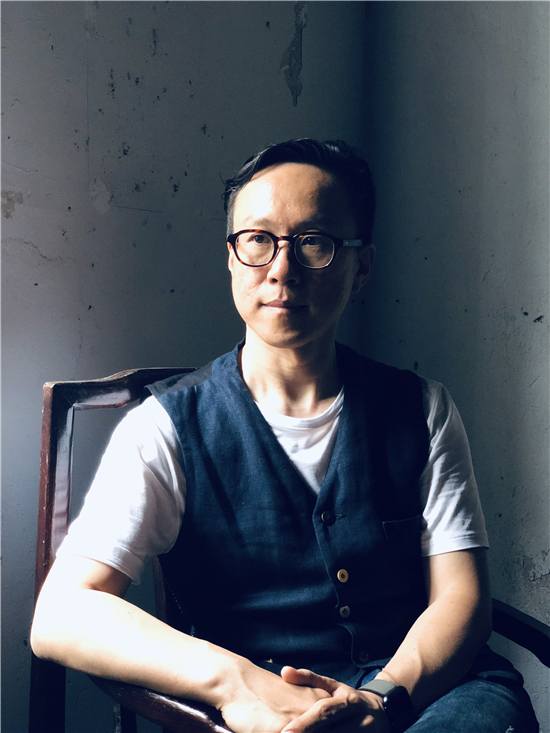 行进的灰色——李晓宇个展