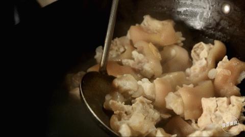 怎么能让猪蹄快速软烂脱骨,软烂入味脱骨入口即化猪蹄