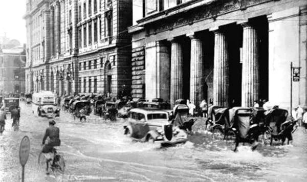 泪崩！1年1张，百年上海，老底子上海人都看哭了！