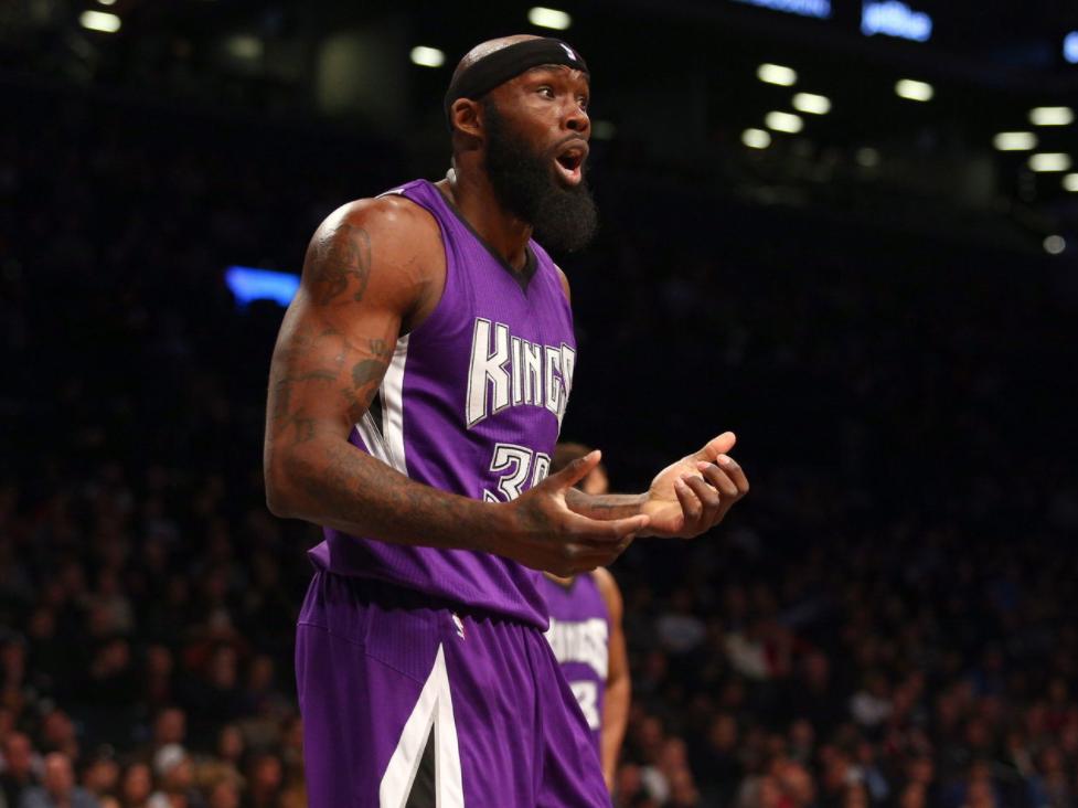 打法另类！盘点NBA十大矮壮的篮板怪物：身高不够依然强力