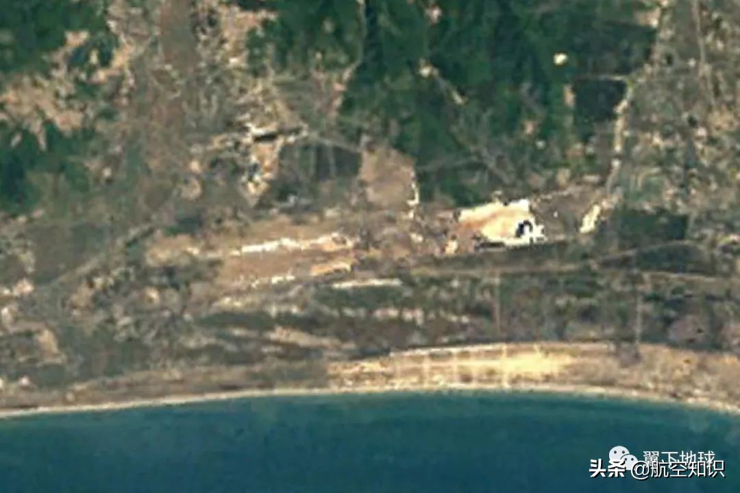 25年后再次回到陌生又熟悉的地方,我们即将到达三亚凤凰国际机场