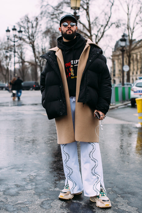 胖男人穿什么颜色的羽绒服,40岁男人穿什么颜色羽绒服好看