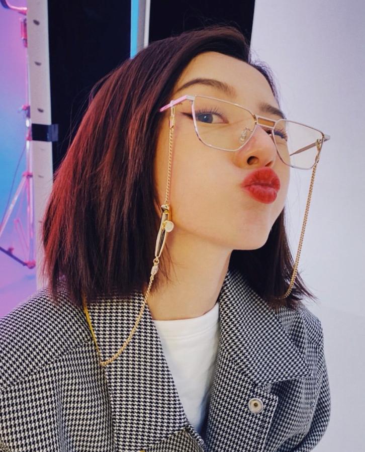 宋祖儿晒九宫格照片,宋祖儿生日九宫格