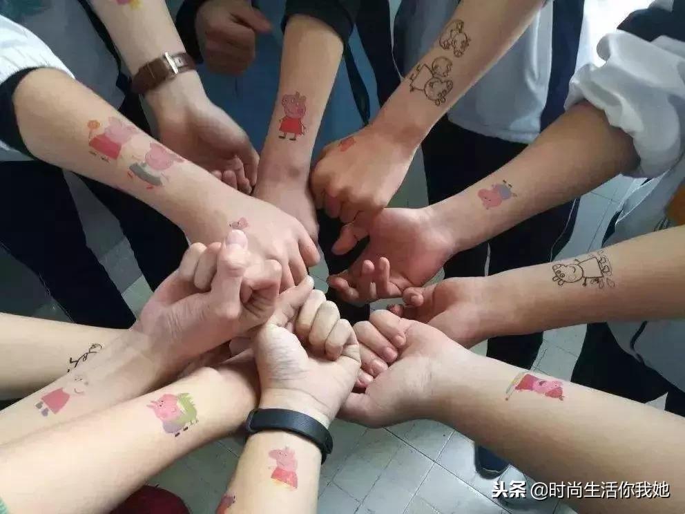 男生无法抗拒女生穿什么,男生就是不喜欢女生怎么回事