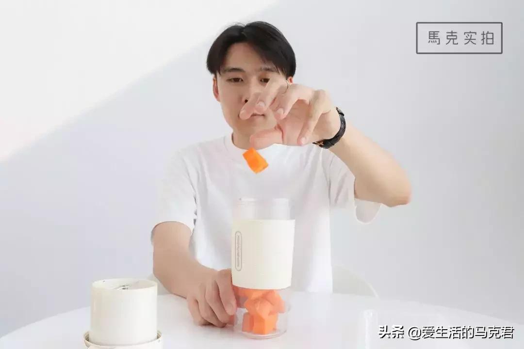 摩飞便携式榨汁杯实测,摩飞榨汁杯和九阳榨汁杯测评