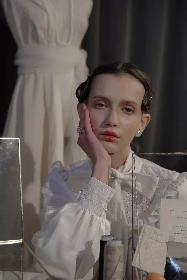 今年流行什么风格全家福,今年流行的两种风格