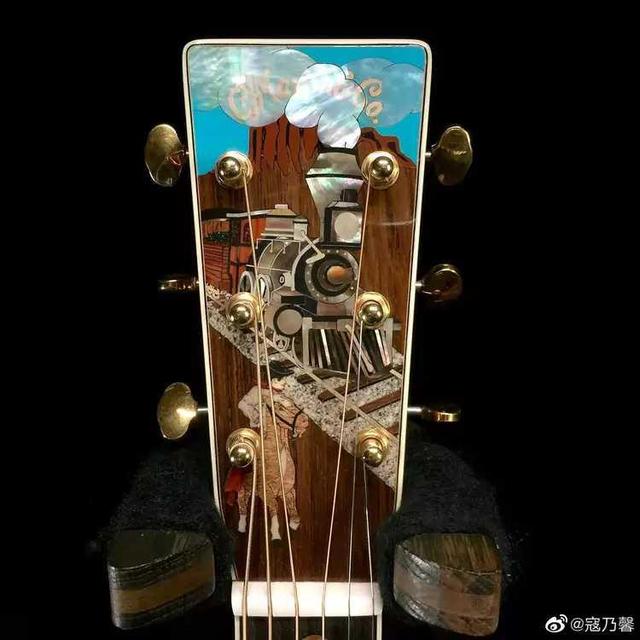 寇乃馨送百万限量版吉他为老公庆生！坦言直播带货每年净赚1.2亿