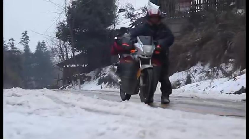 让人感到生活艰辛与心酸的纪录片,看完令人压抑的纪录片