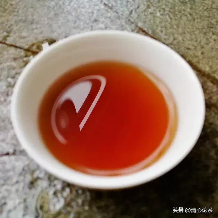 澜沧古茶乌金对比大益,澜沧古茶0085和乌金哪个好
