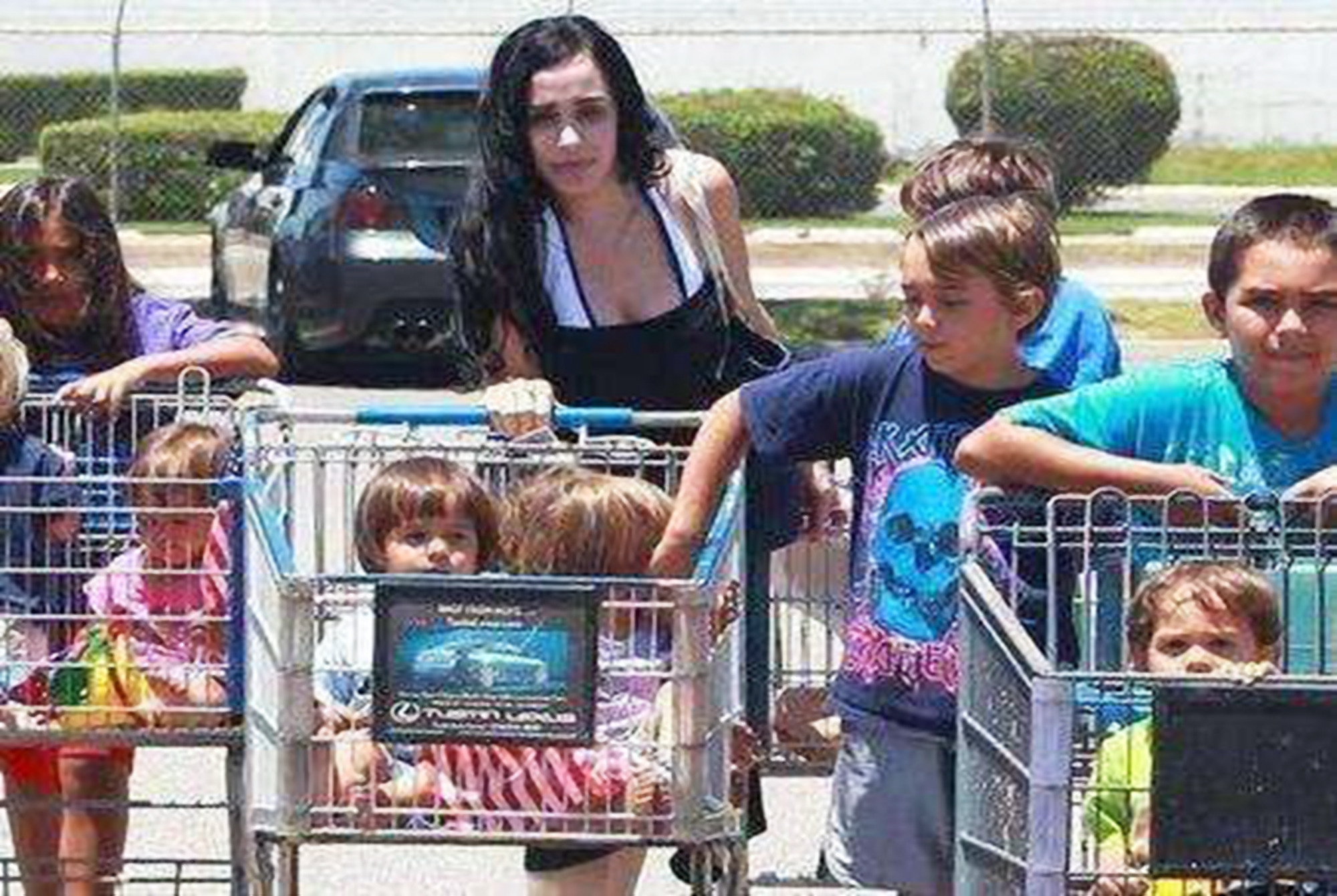 美国怀孕八胞胎现状,美国妈妈7胞胎现状