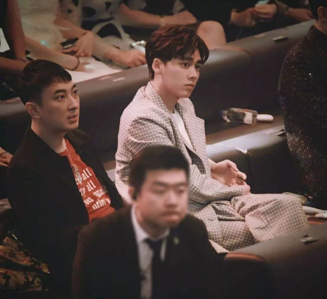 王思聪和李易峰关系有多好,王思聪和李易峰的区别