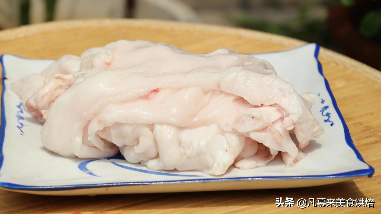 色拉油和调和油的区别是什么,调和油与色拉油的区别是什么