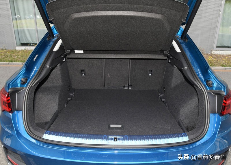 奥迪2020款q340tfsi时尚动感型,2020款奥迪q3sportback车身尺寸