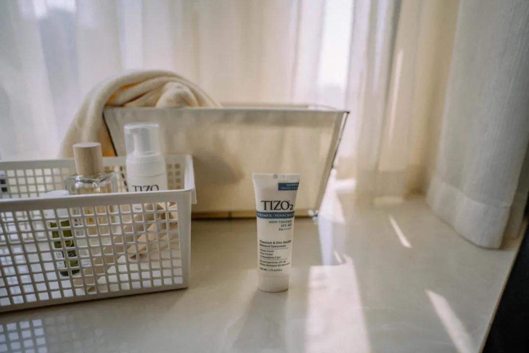 夏日的浪漫洗衣液香味持久留香,真丝护色洗衣液桑蚕丝专用