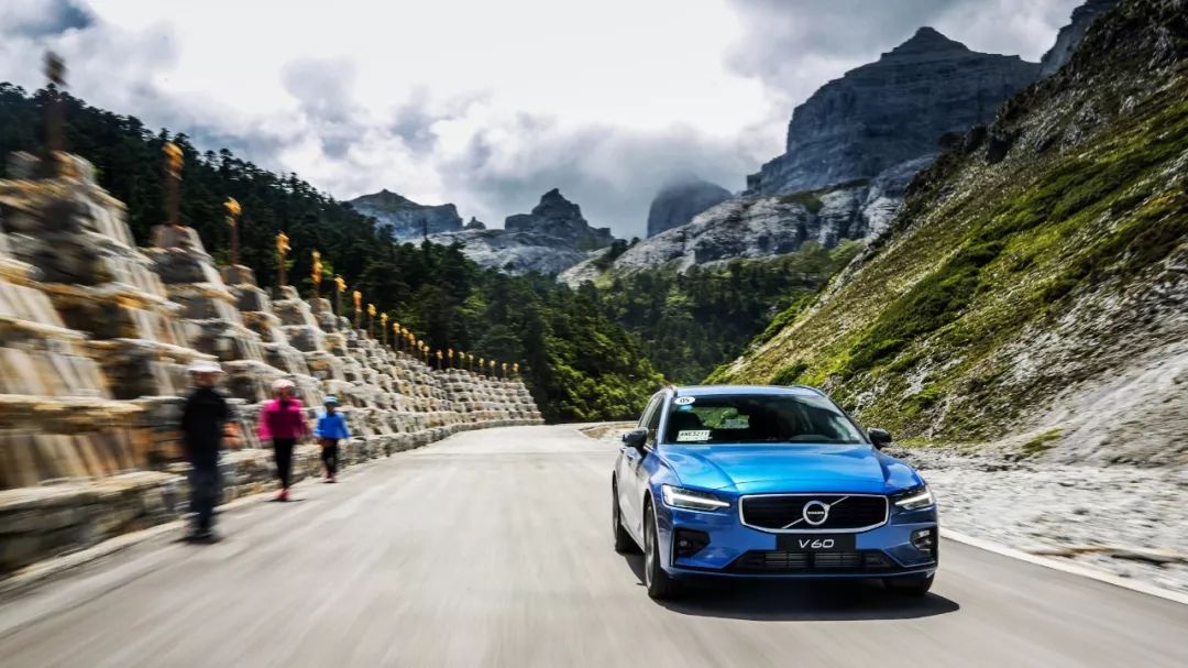 带你领略诗与远方全新沃尔沃v60,试驾沃尔沃v60最新款