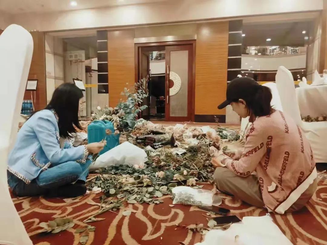 开一间理想中的花店,开一家花店也是浪漫的事