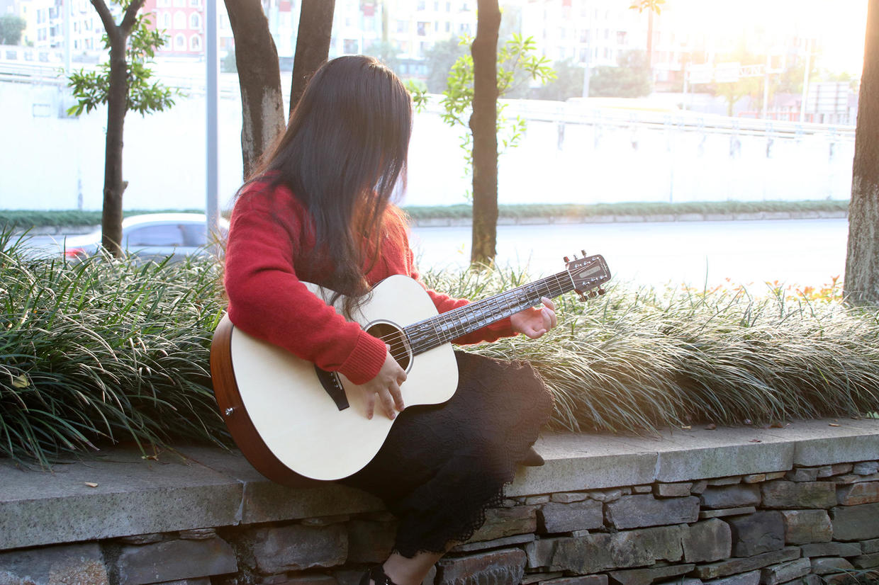 poputar智能吉他p1和卡马联名款,poputar智能吉他卡马联名款