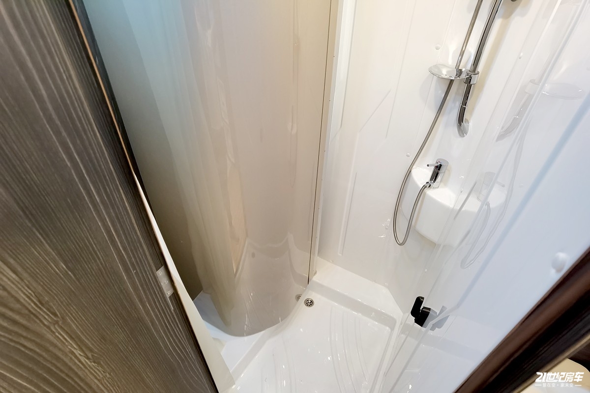 依维柯房车怎么搭电,依维柯房车支持快充吗