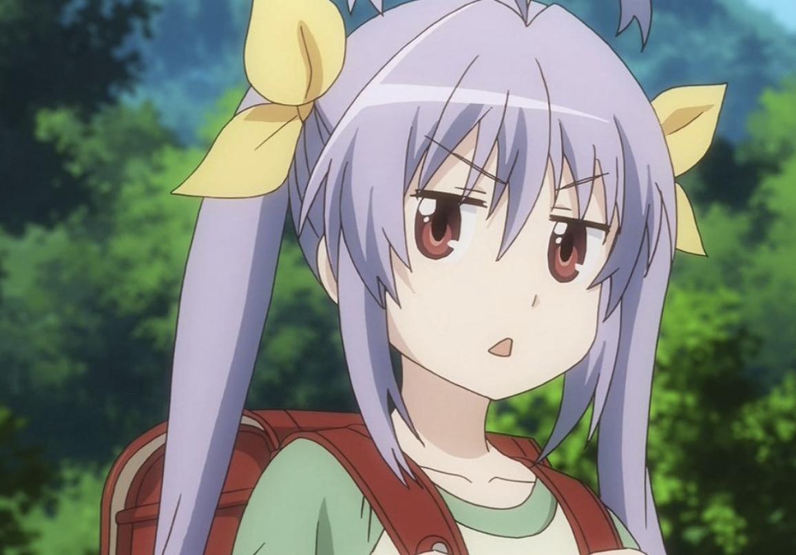 日本小学生的书包为什么很重,日本的小学书包为什么要自己背